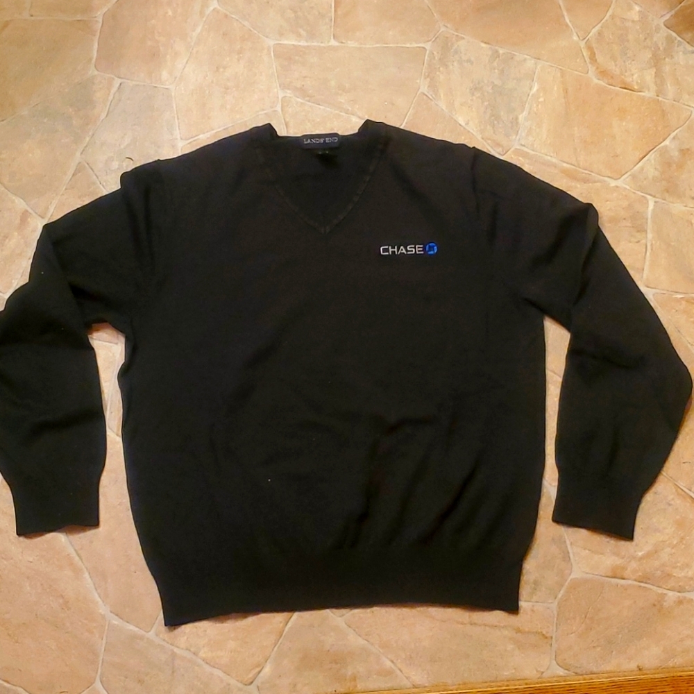 Chase  ( black )uniform sweater